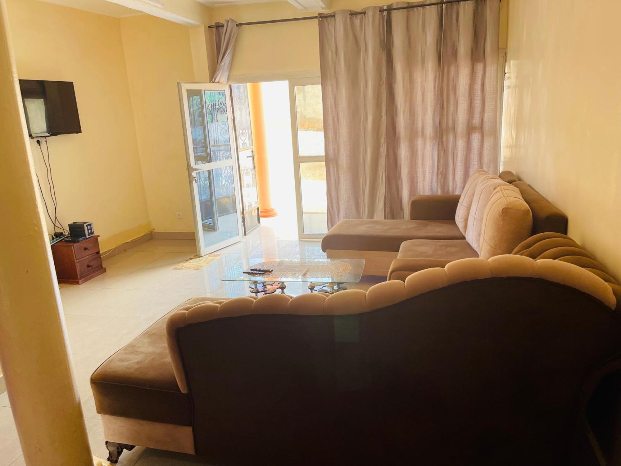 Villa Contemporaine Yaoundé Buitenkant foto