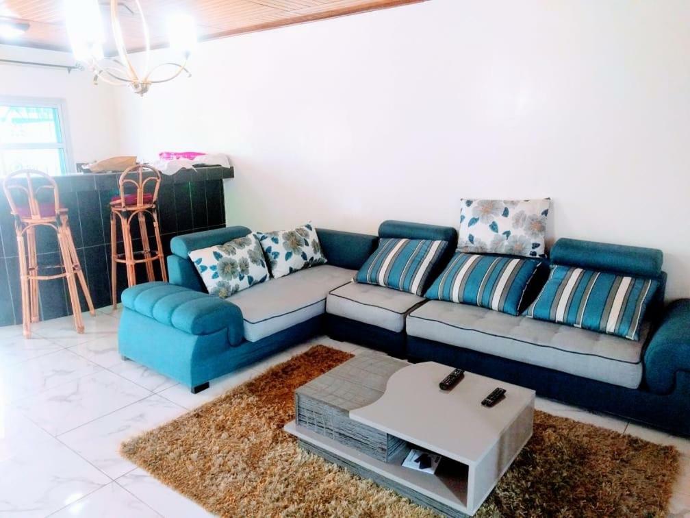 Villa Contemporaine Yaoundé Buitenkant foto